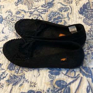 Used black womens rocket dog moccasins